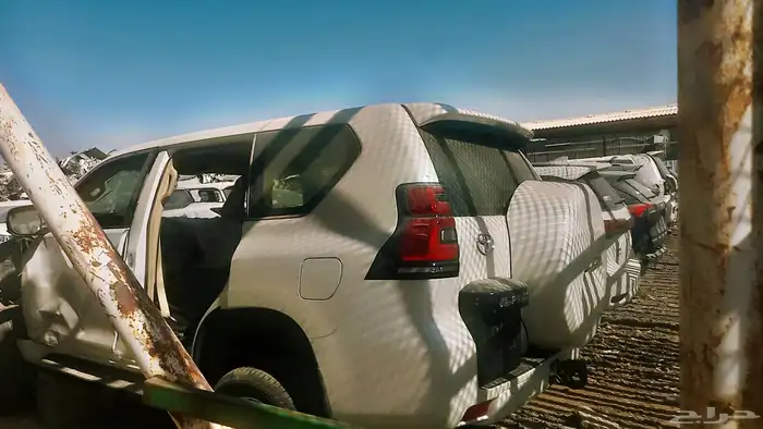 قطع غيار تشليح جيب برادو 4