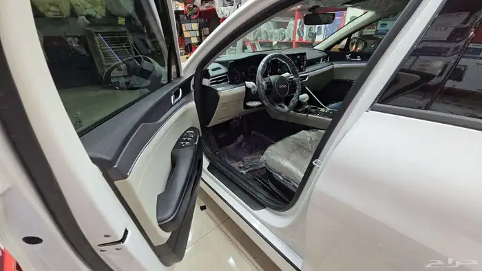 ليد داخلي كيا5 2023 4