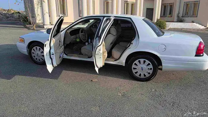 فورد فكتوريا بوليسي للبيع 6