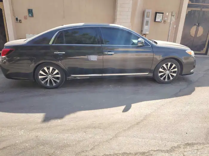 للبيع تويوتا افالون ليمتد2011 6