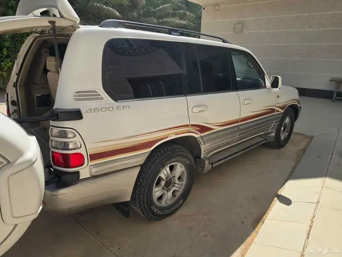 تويوتا لاند كروزر جي إكس آر موديل 2005 2