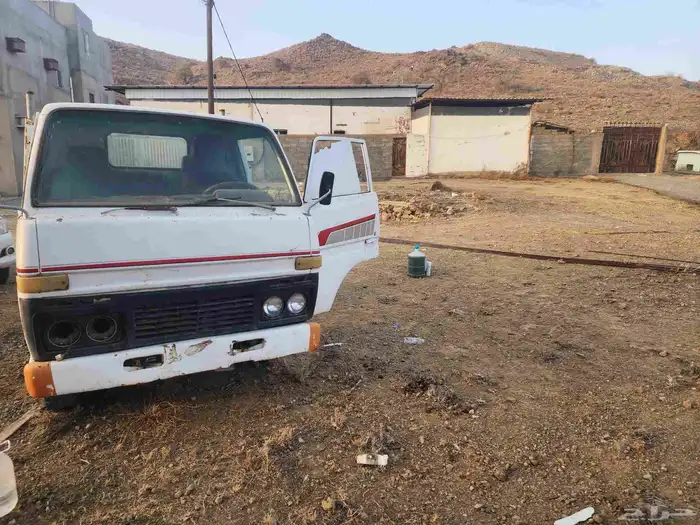 قلاب مديل 79 مسقط اللوحات بيع تشليح بالكامل قطع غيار 1