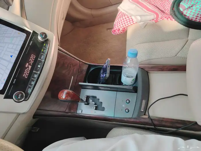 للبيع تويوتا افالون ليمتد2011 15