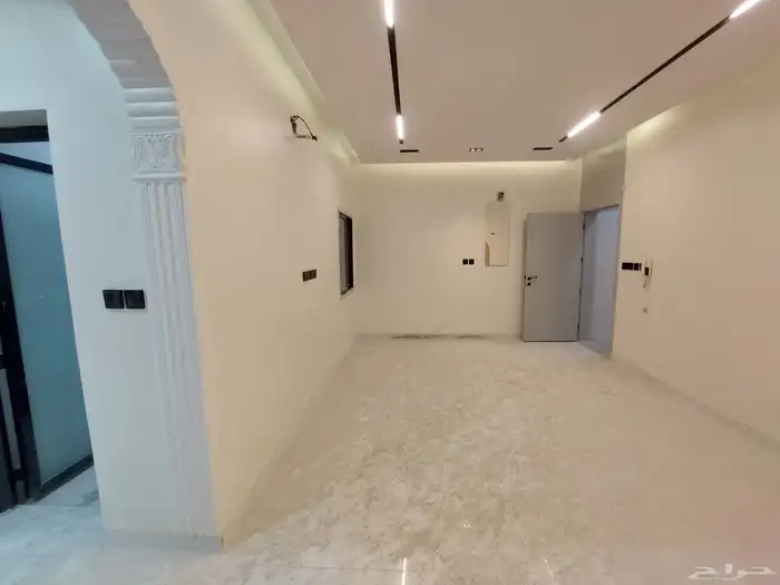 للبيع شقه تمليك نظم دبلكس مخطط 91جديدة مدخل خاص 5