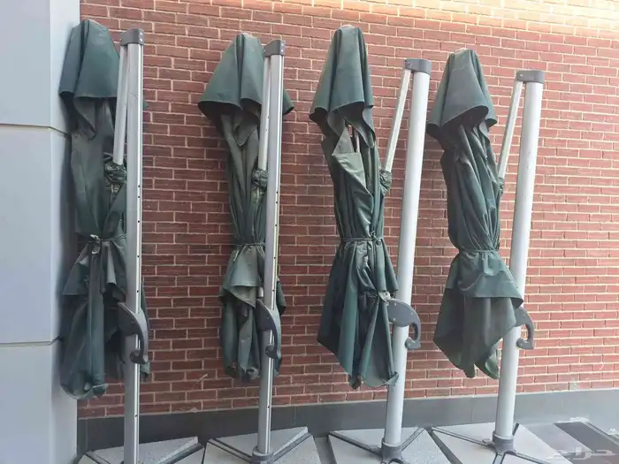 عدد 4 مظلات جلسات خارجية للمطاعم 1