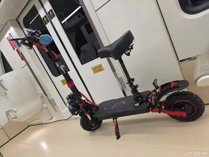 السلام عليكم سكوتر المدرعة للبيع المستخدم نظيف إسكوتر نضيفف 2