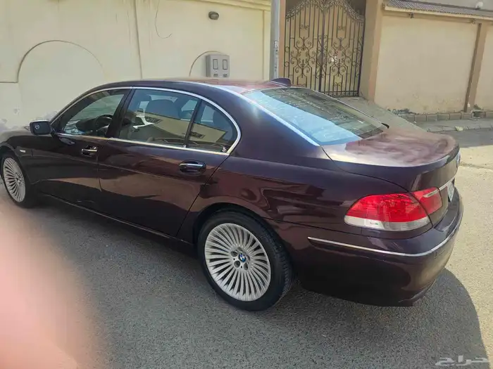 مخزن للبيع BMW Large شاص طويل ممشى قليل 163000 الف كم 1