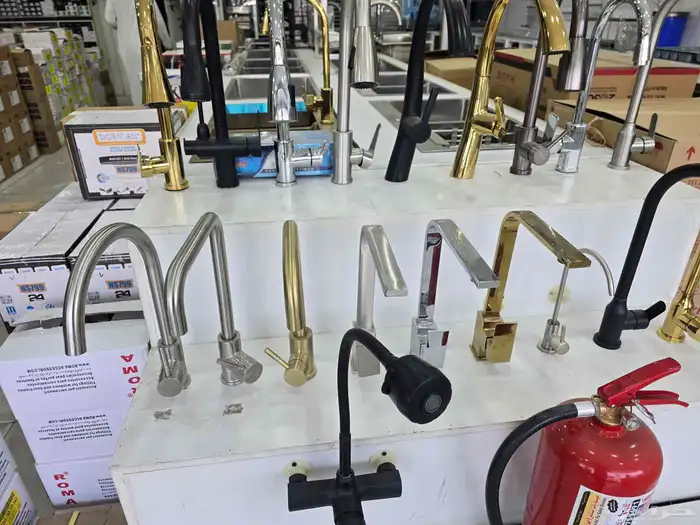 جميع انواع خلاطات المطابخ والمغاسل وفي اقل الأسعار متوفره جم 0