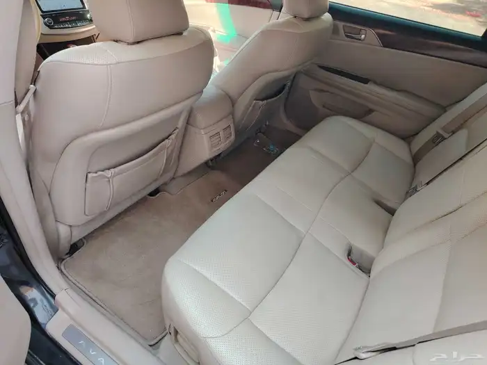 للبيع تويوتا افالون ليمتد2011 8