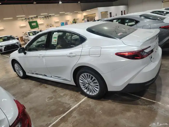 تويوتا كامري LE بنزين فتحة سقف - تشغيل بصمه - دخول ذكي 2