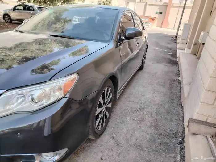 للبيع تويوتا افالون ليمتد2011 1