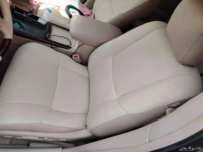 للبيع تويوتا افالون ليمتد2011 10