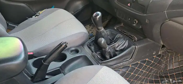 ميتسوبيشي L200 2013 جير عادي 13