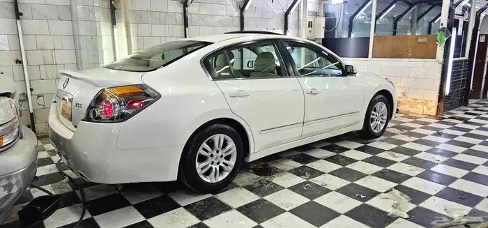 نيسان التيما 2010 4