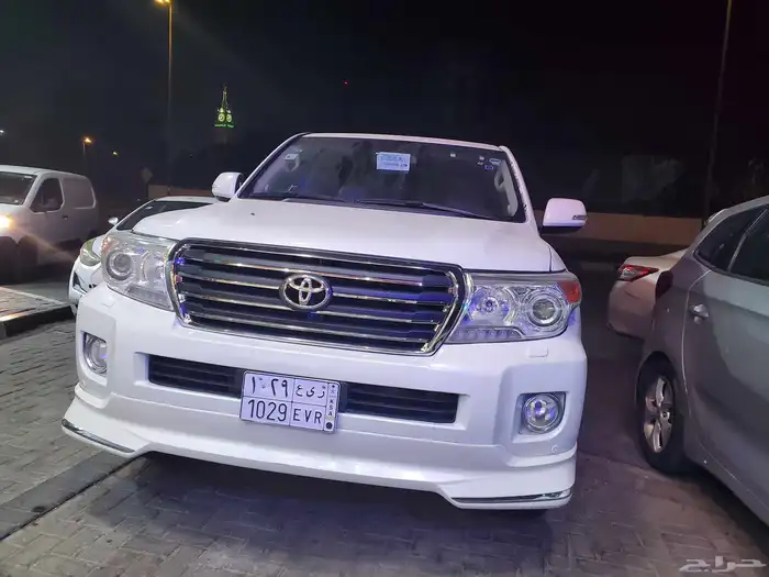 جيب لاند كروزر 2013 3