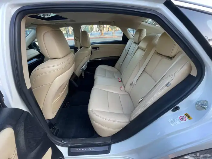 تويوتا افالون 2015Lmit فل سعودي 23