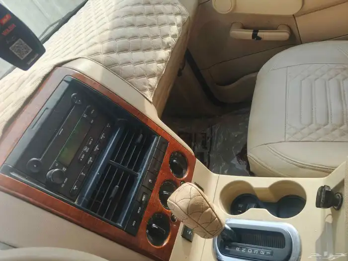 فورد اكسبلورر 2006 9