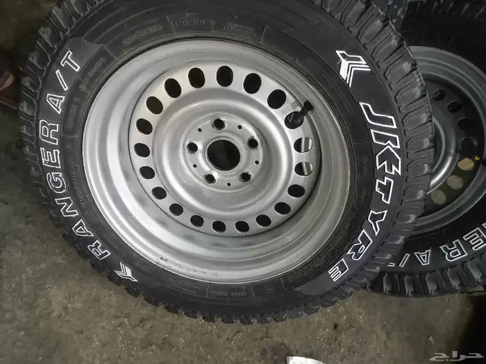 جنوط هيلكس مرسيدس مبرز 2صانتي كفرات حجري مقاس 15 70 205 4