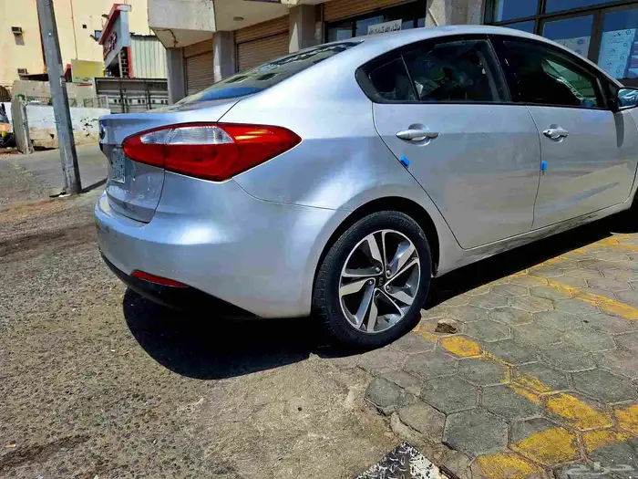 كيا سيراتو 2015 8