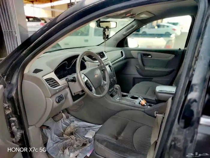 شيفرولية ترافيرس 2015 اسود 4