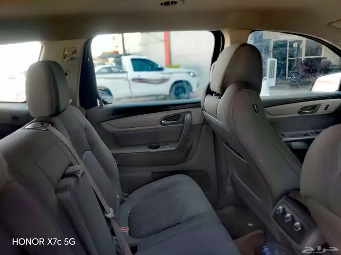 شيفرولية ترافيرس 2015 اسود 3