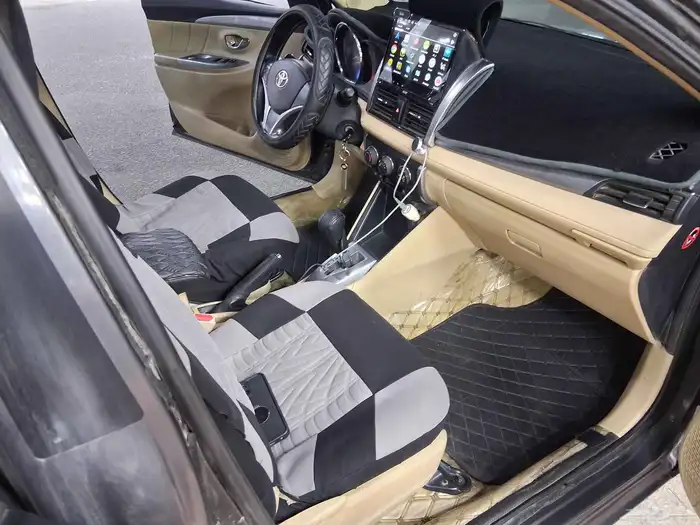 تويوتا ياريس 2015 7