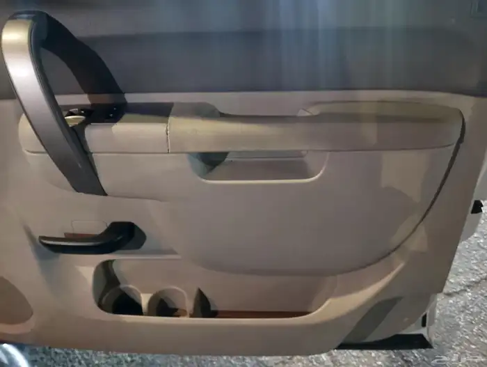 تصليح مقبض ديكور الباب سيرا مع تركيب قشرة طبلون جمس يوكن 2