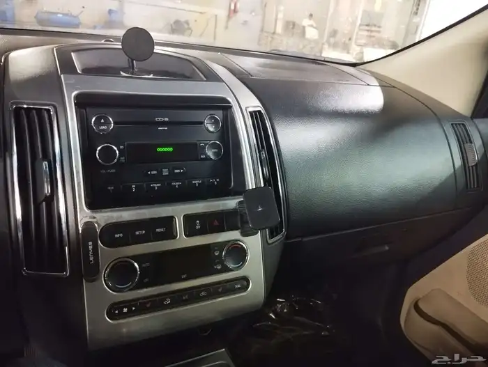 فورد ايدج 2010 فئة ليمتد مستعملة. فل كامل قير أوتوماتيك. بنز 10