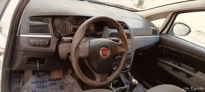 سياره فيات اوتوماتيك مطلوب 6000 ريال نظيفه مره الموديل 2013 6