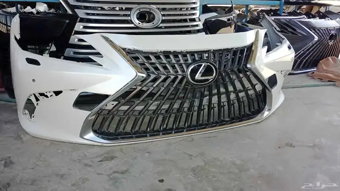 صدام امامي مع اشبك لكزس es350 مديل 2023 0