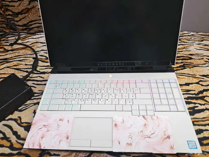 لاب توب ديل مواصفات عاليه بحالة ممتازة 3