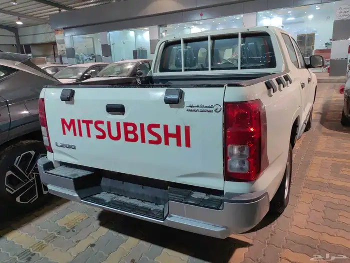 ميتسوبيشيL200 غمارتين قير عادي بدون دبل موديل 2024 3
