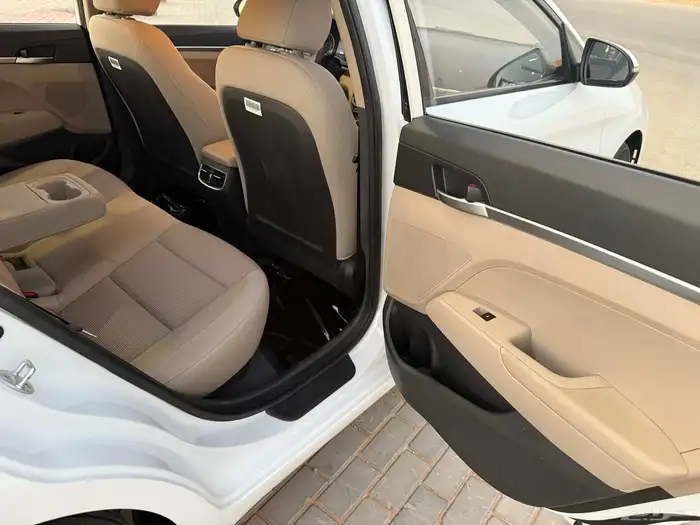 هيونداى النترا 2020 مكينه 2000 مالك اول - ممشى قليل 15