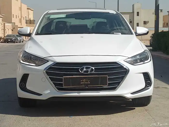 هونداي النترا ( 2018 )فل كامل وارد لمجدوعي نظيف بحالة ممتازة 4