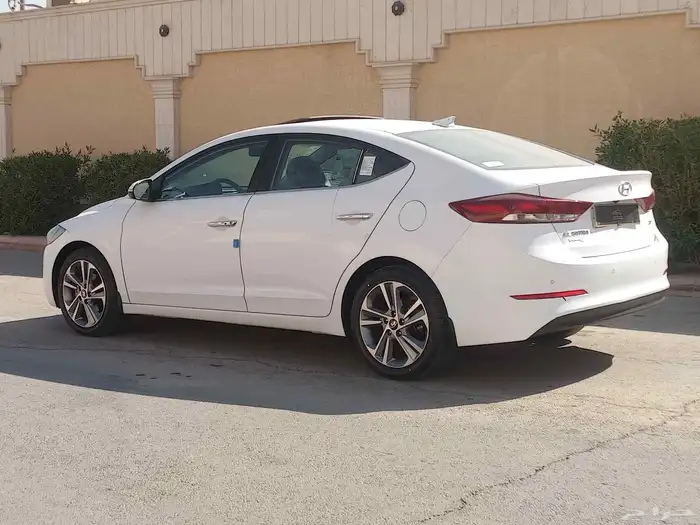 هونداي النترا ( 2018 )فل كامل وارد لمجدوعي نظيف بحالة ممتازة 8