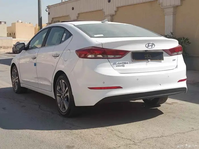 هونداي النترا ( 2018 )فل كامل وارد لمجدوعي نظيف بحالة ممتازة 11