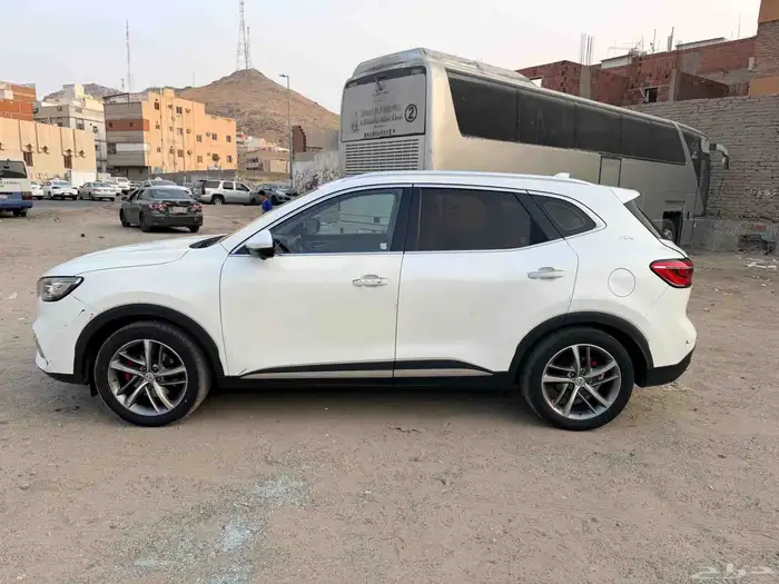 MG HS 2021 إم جي إتش إس 3