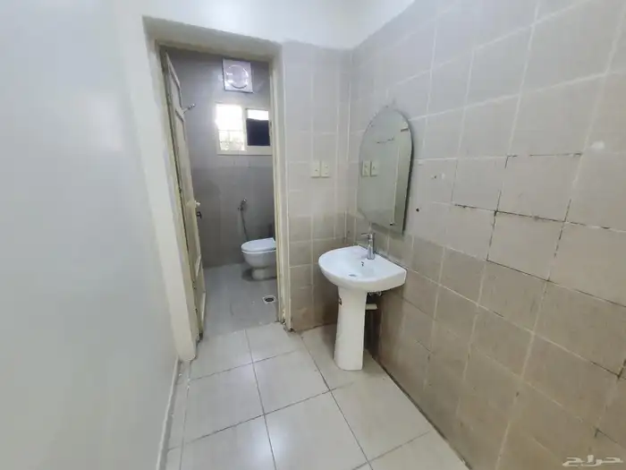 للايجار شقه ارضيه عوائل حى الفيحاء بالدمام السعر22الف دفعات 8