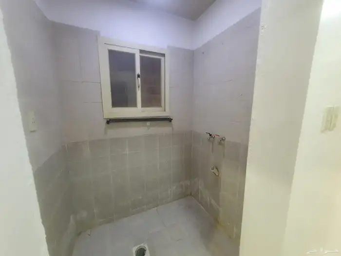 للايجار شقه ارضيه عوائل حى الفيحاء بالدمام السعر22الف دفعات 17