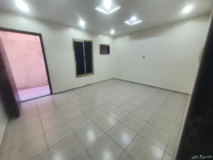 للايجار شقه ارضيه عوائل حى الفيحاء بالدمام السعر22الف دفعات 1