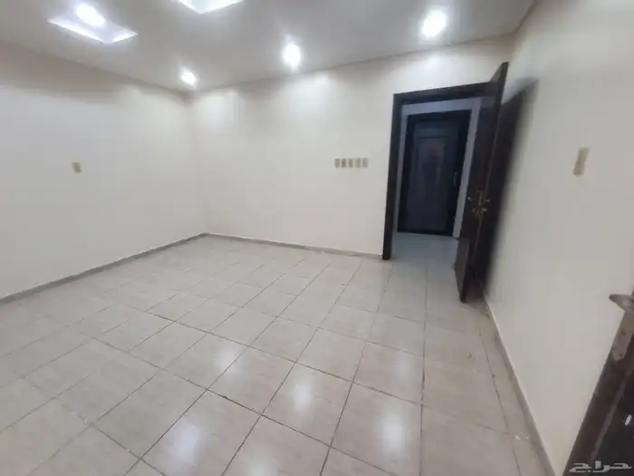 للايجار شقه ارضيه عوائل حى الفيحاء بالدمام السعر22الف دفعات 3