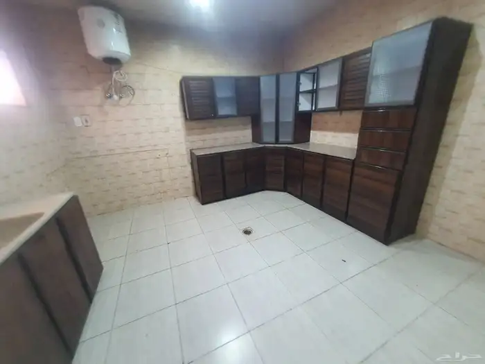 للايجار شقه ارضيه عوائل حى الفيحاء بالدمام السعر22الف دفعات 7