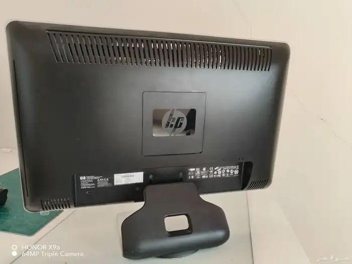 شاشة كمبيوتر 2