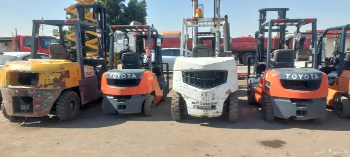 فوركلفت رافعه للايجار رافعة شوكية 3