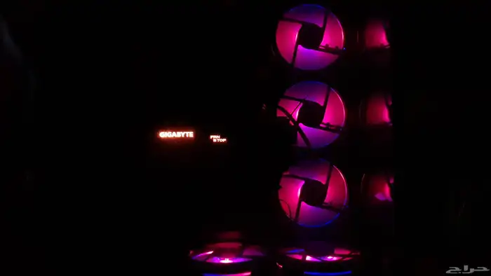 للبيع جهاز كمبيوتر مكتبي مستعمل بحالة ممتازة 1