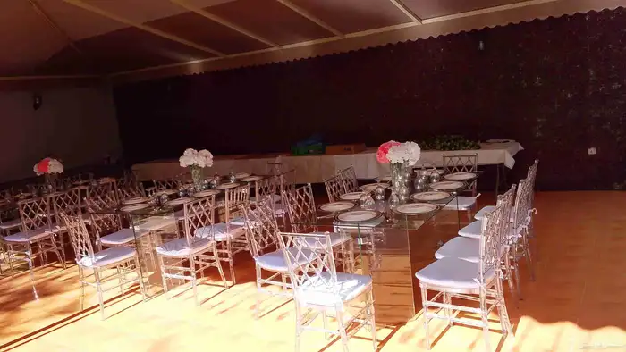 تاجير طاولات تاجير جلسات تقديم ضيافه 0