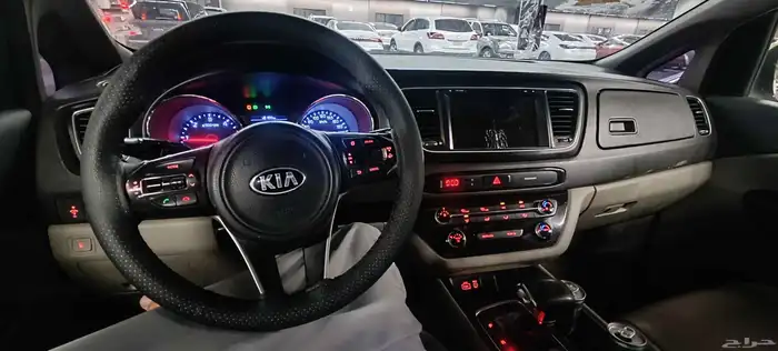 كيا كارنيفال 2017 1