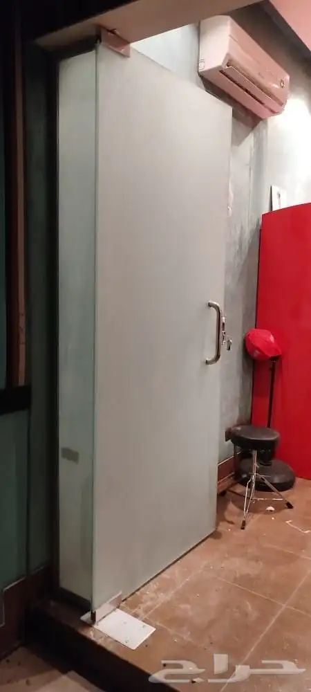 مكاتب زجاج سيكوريت صيانه أبواب 8