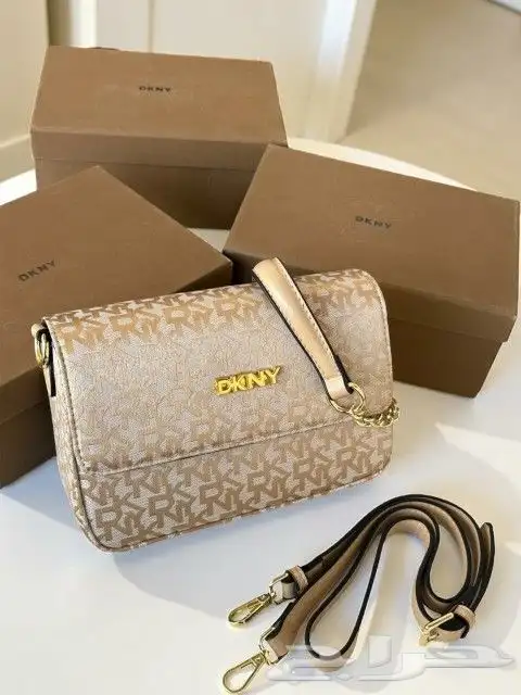 يوجد لدينا جميع انواع الشنط جمله وقطاعي 3