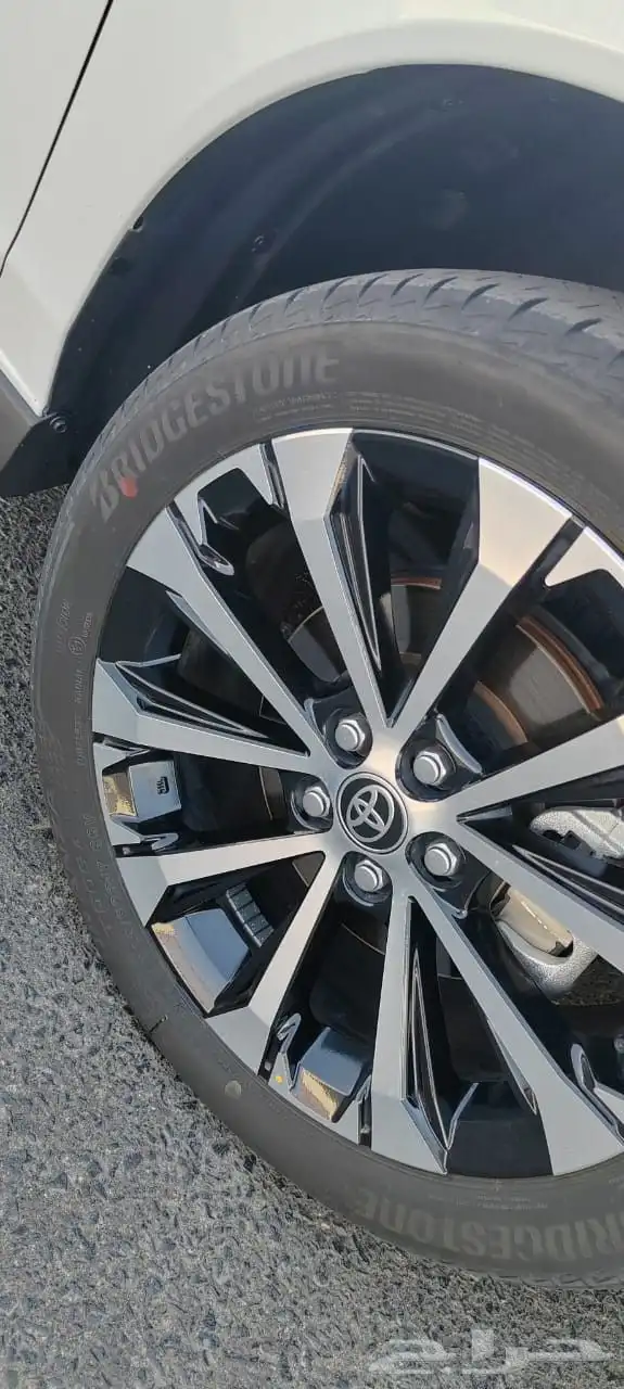 تويوتا فيلوز 2024 فل كامل 6